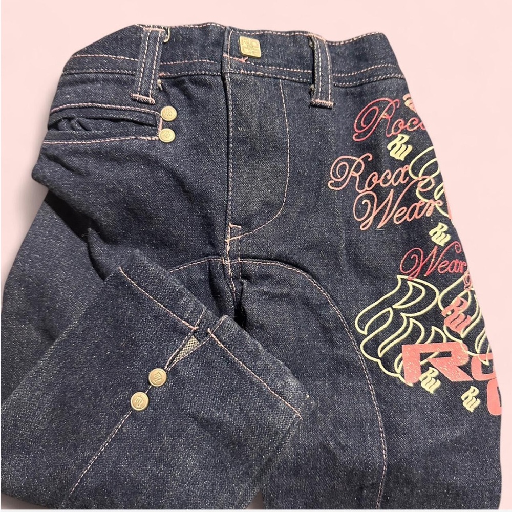 Rocawear Blue Embroidered Jeans with Floral Design